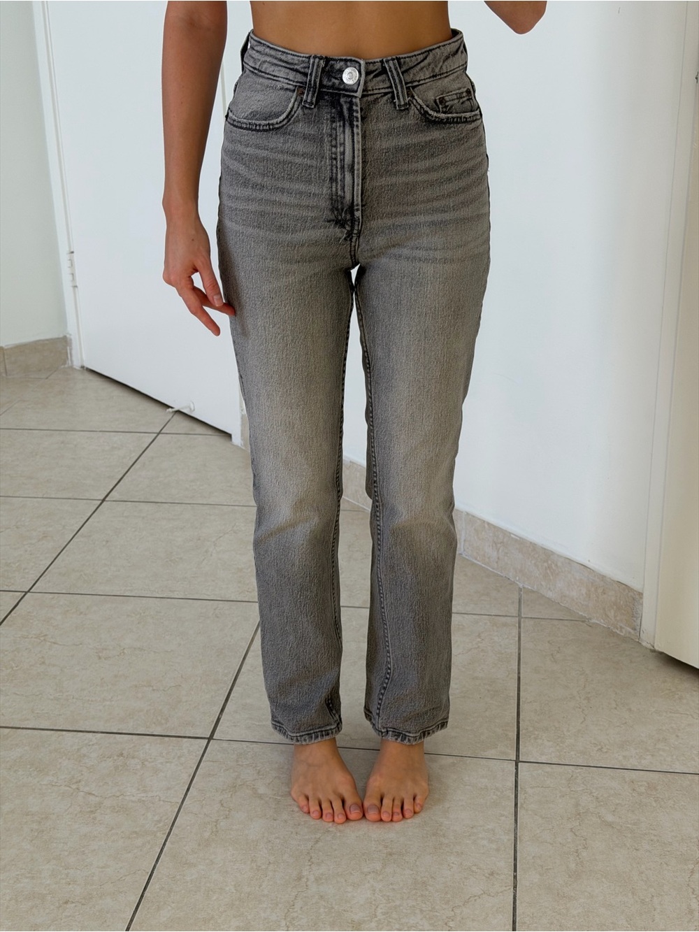 Zara High-Rise Gray Straight-Leg Jeans